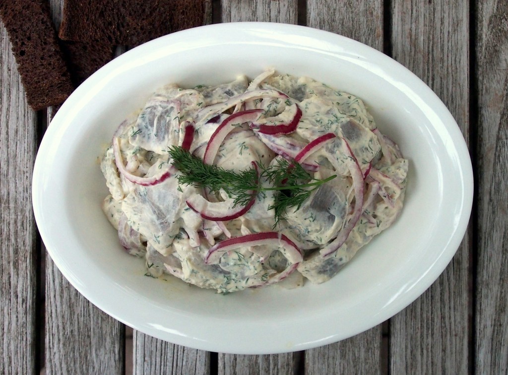 Herring In Sour Cream Dill Sauce The Weathered Grey Table