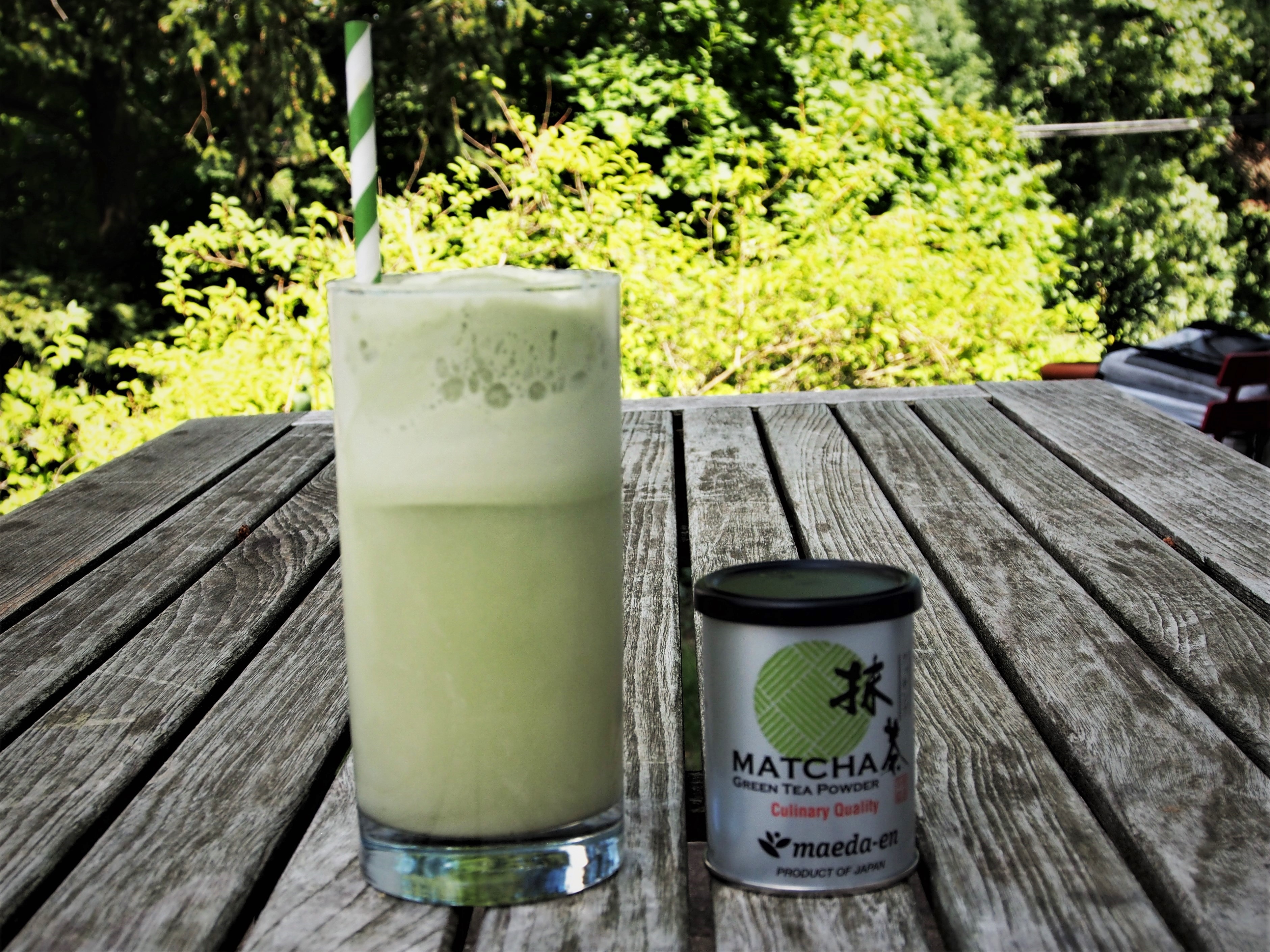 GREEN TEA ICE CREAM FLOAT