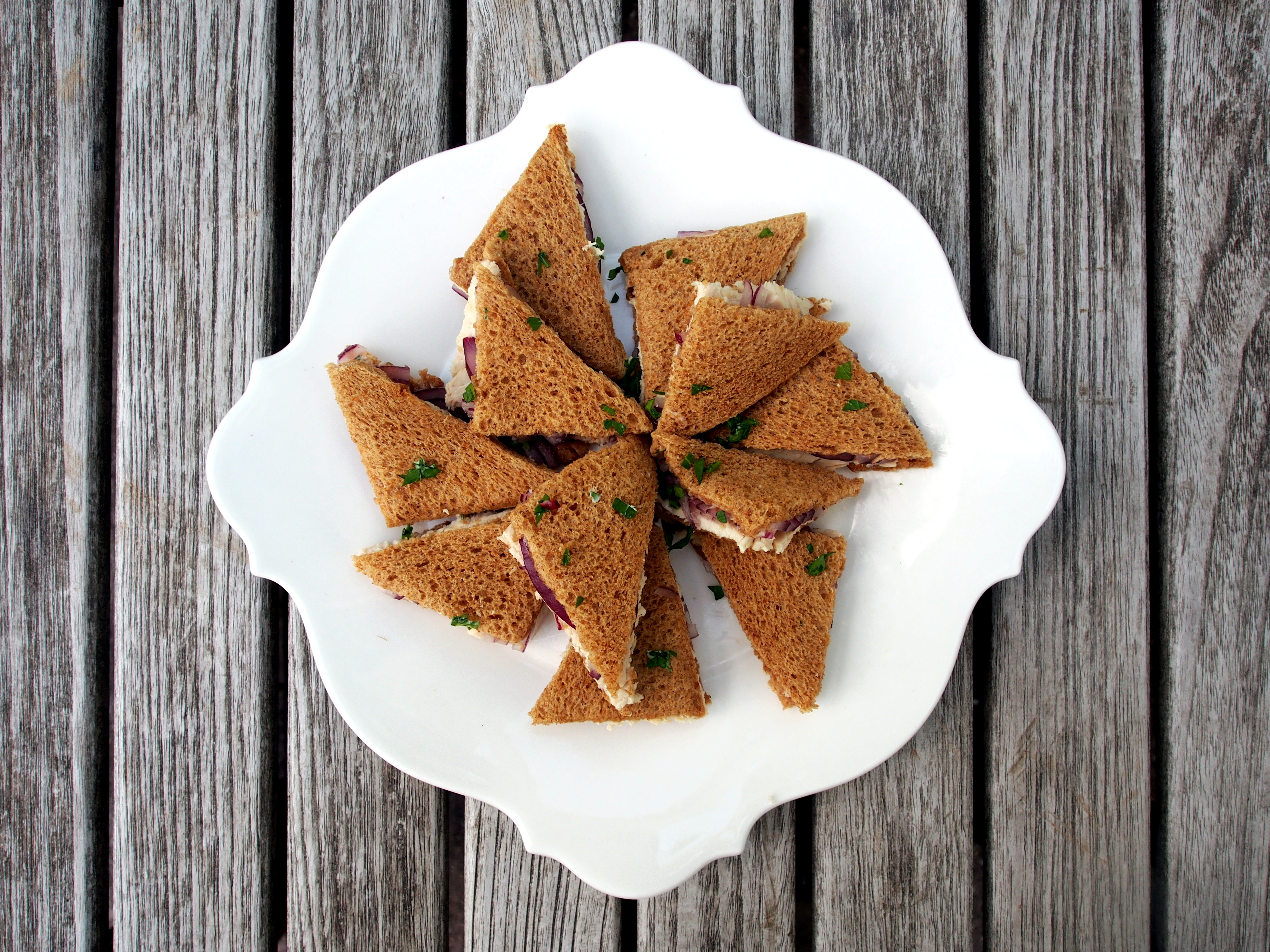 CHUTNEY CHICKEN TEA SANDWICHES WITH CORIANDER AND RED ONION