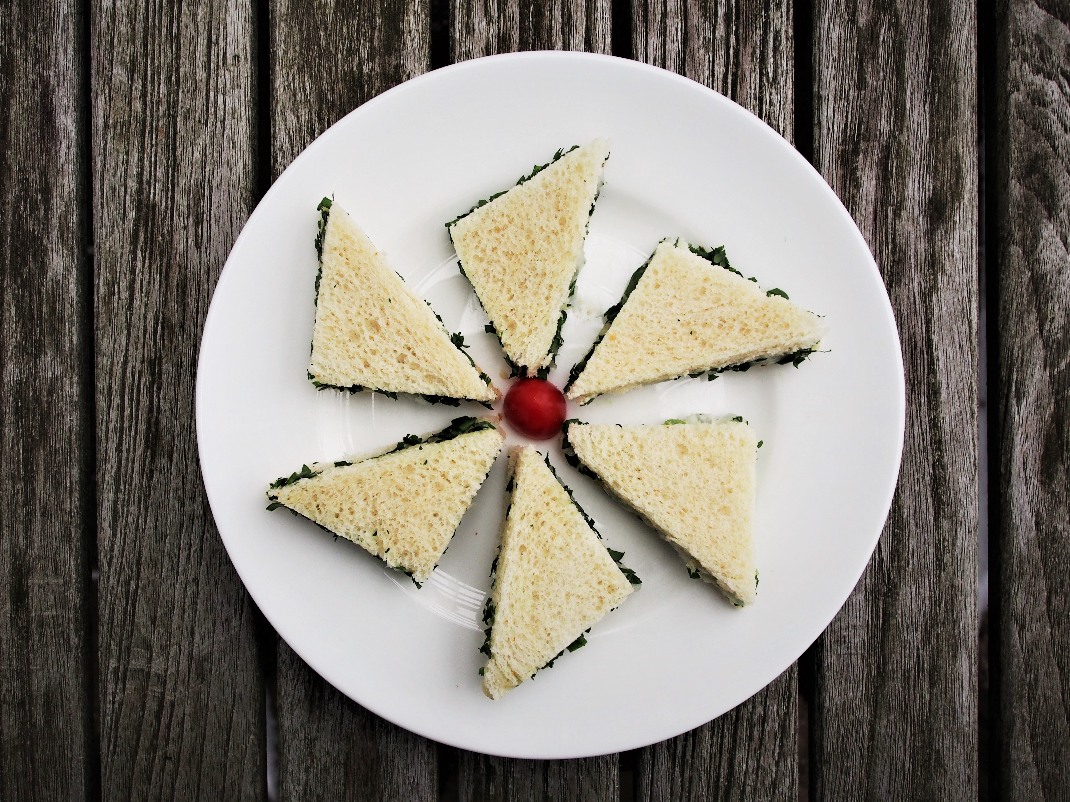 HERBED VIDALIA ONION TEA SANDWICHES