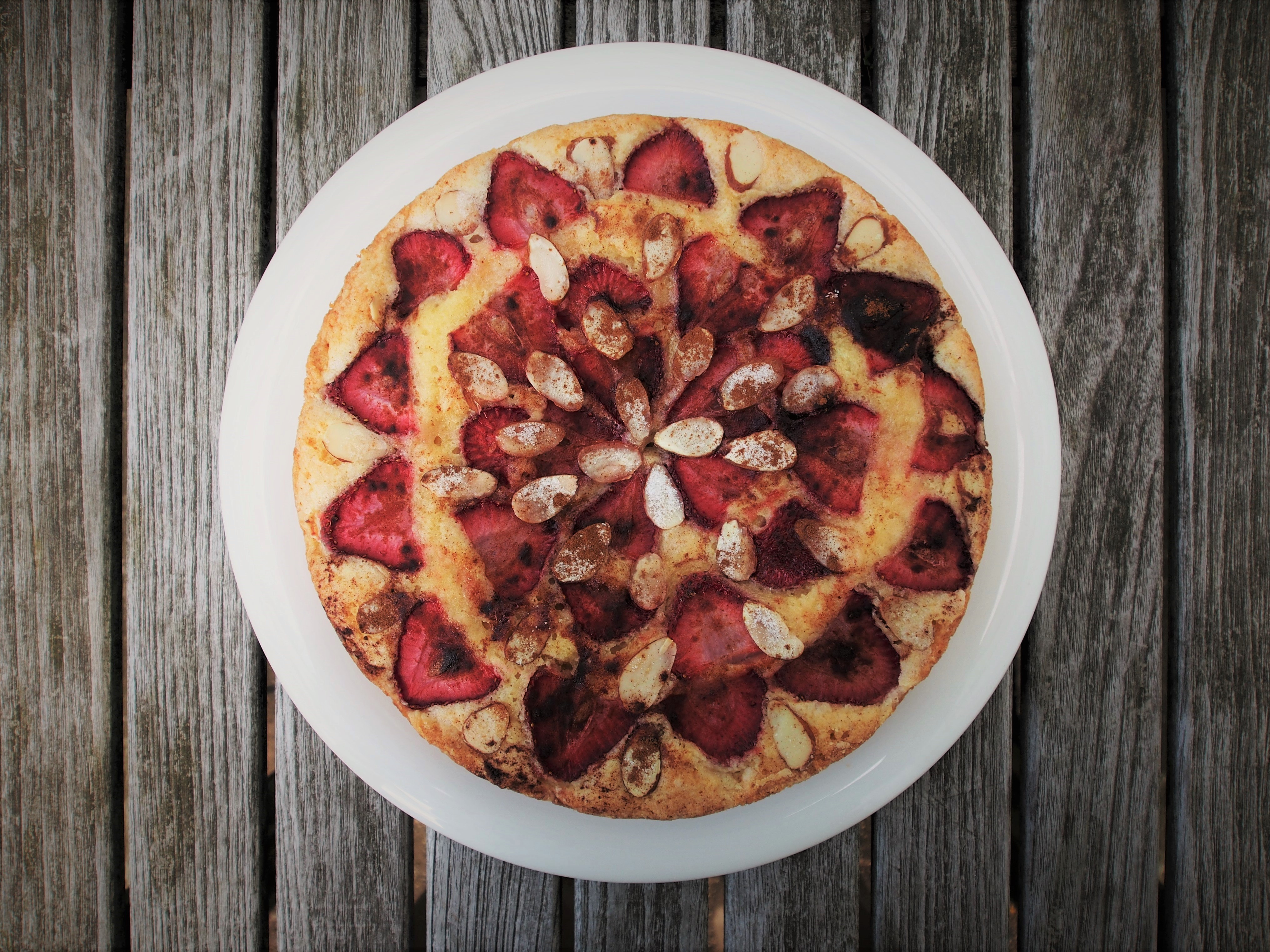 STRAWBERRY KUCHEN