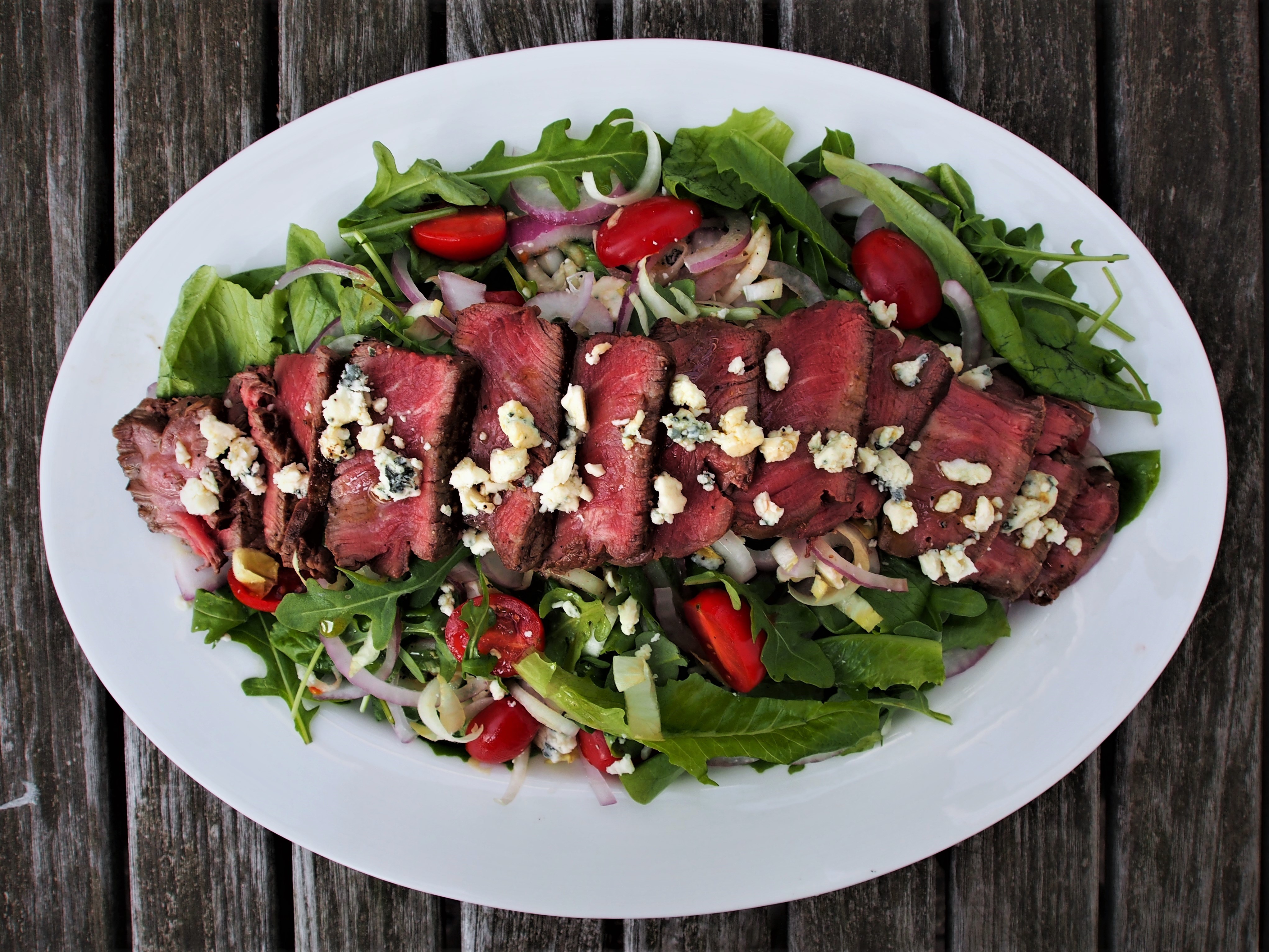 ITALIAN STEAK SALAD WITH GORGONZOLA
