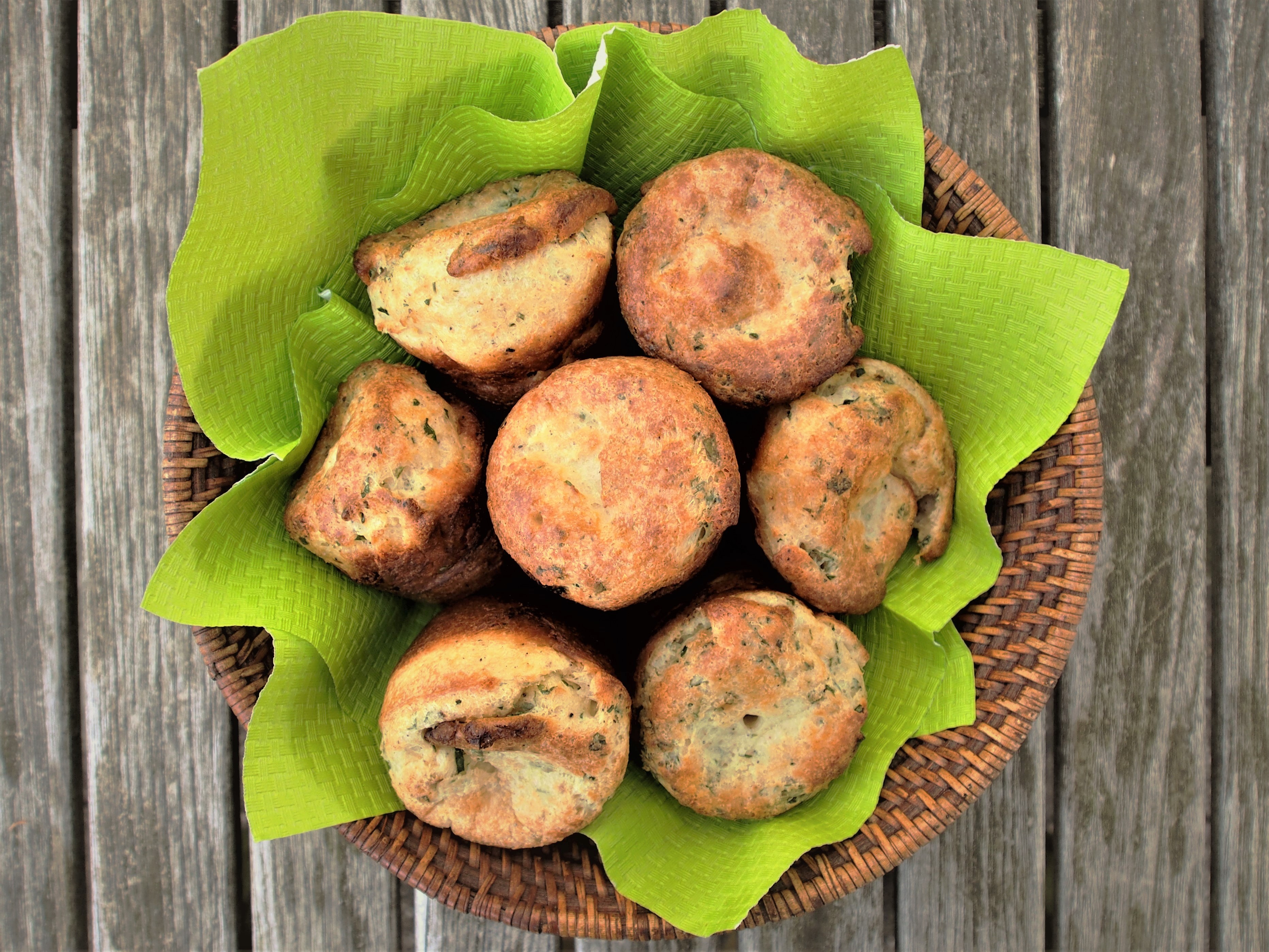 NUTMEG AND BLACK PEPPER POPOVERS