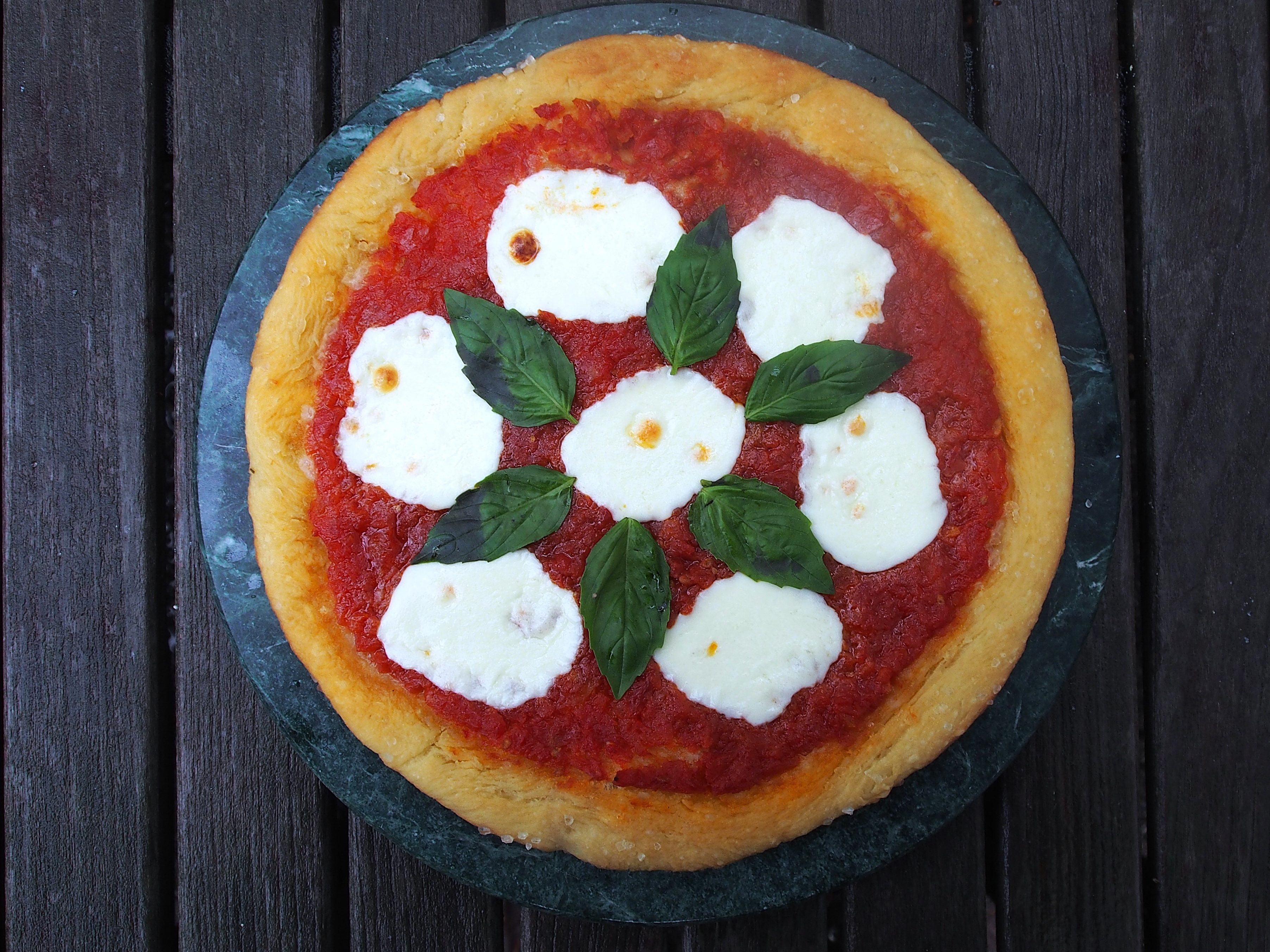 PIZZA MARGHERITA